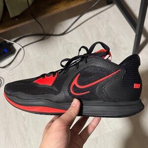 Nike kyrie 5 low size 11 brand new